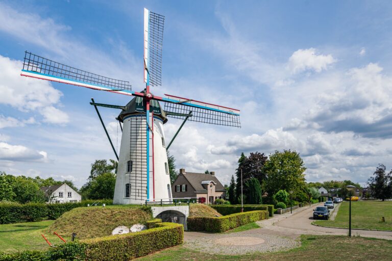 Bezoek Korenmolen ’t Nupke — attracties in Geldrop-Mierlo