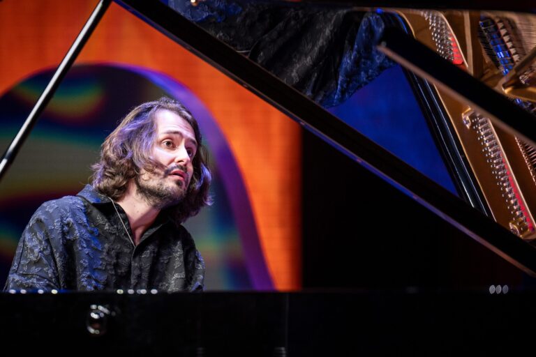 Alexander Kashpurin, piano